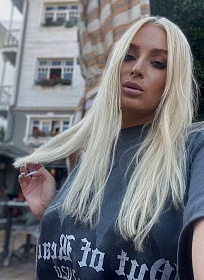 Девушка Юля, фото и отзывы
